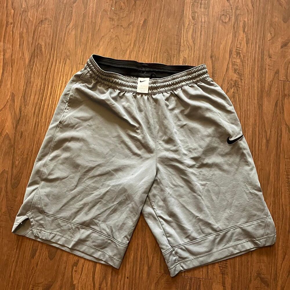 Nike Men's Grey and Blue Shorts